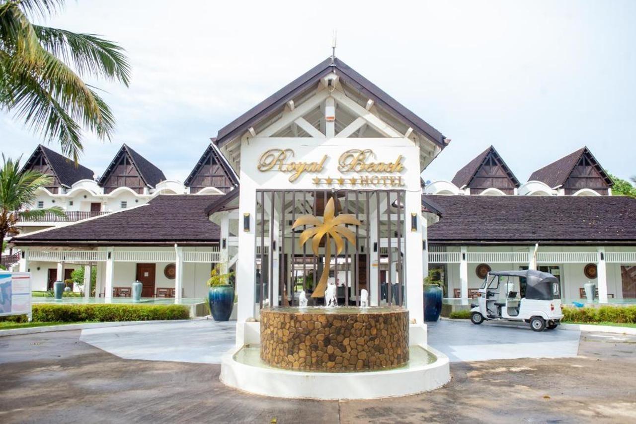 Royal Beach Hotel Ambatoloaka  Exterior photo